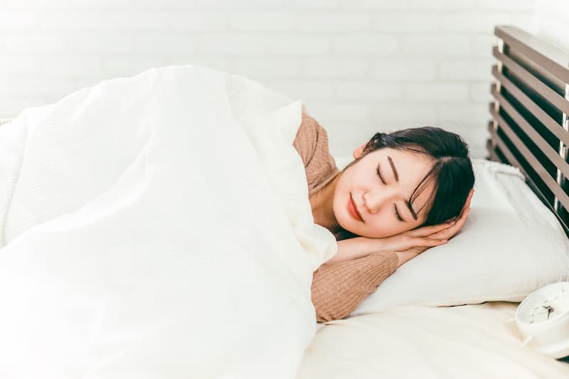 眠りの質を上げる最高の生活習慣とは？のアイキャッチ画像